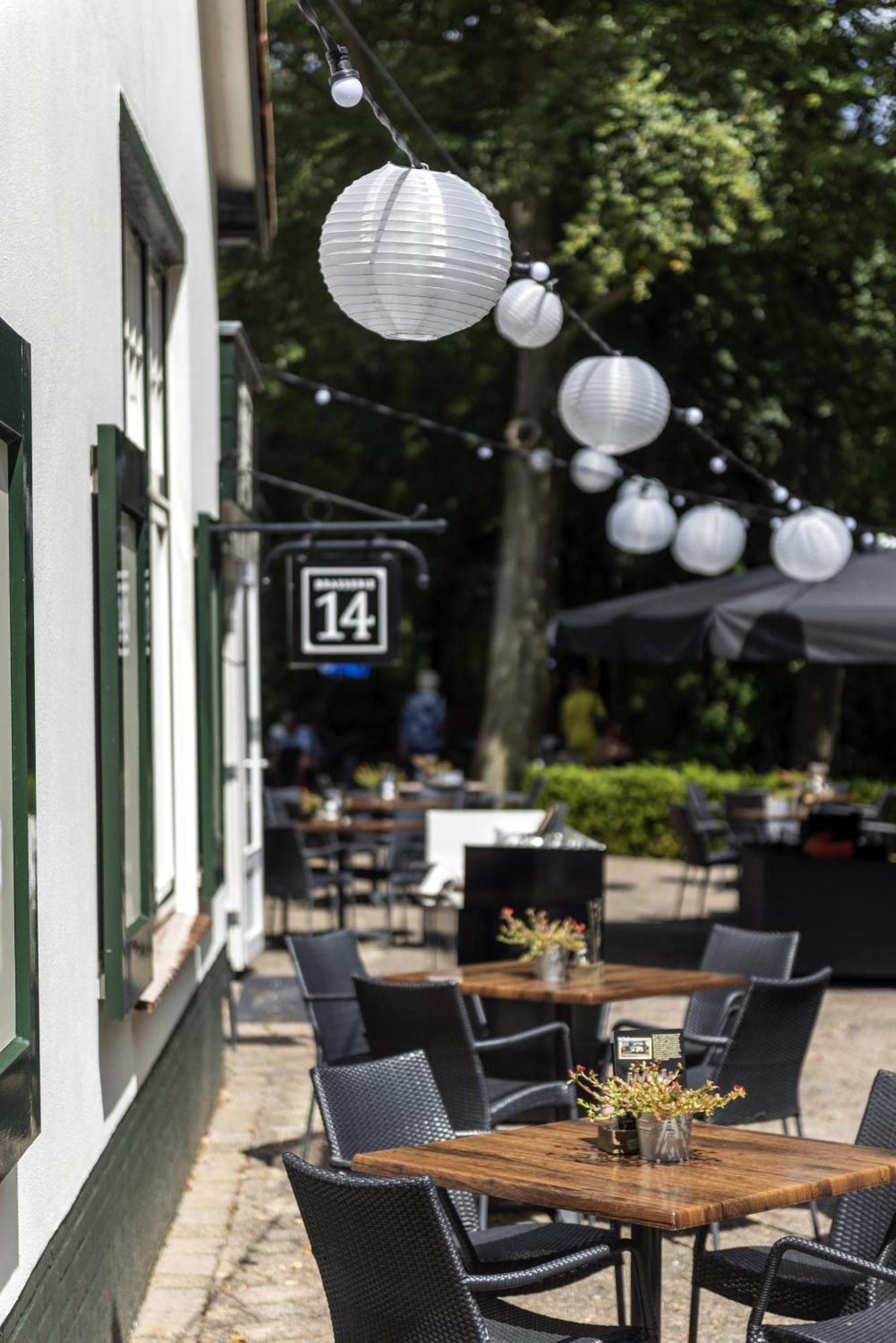 De Hoeve Hotel